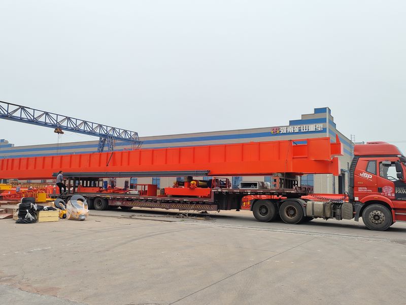 通用橋式起重機 QDXX32/5t—27.7m 制作完成，發(fā)往陜西省銅川市交付客戶使用。