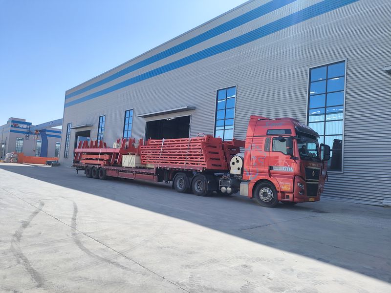 電動葫蘆門式起重機(jī) 4臺 MHxh10t—8m    2臺 MHxh5t—8m      2臺 制作完成，出口哈薩克斯坦交付客戶使用